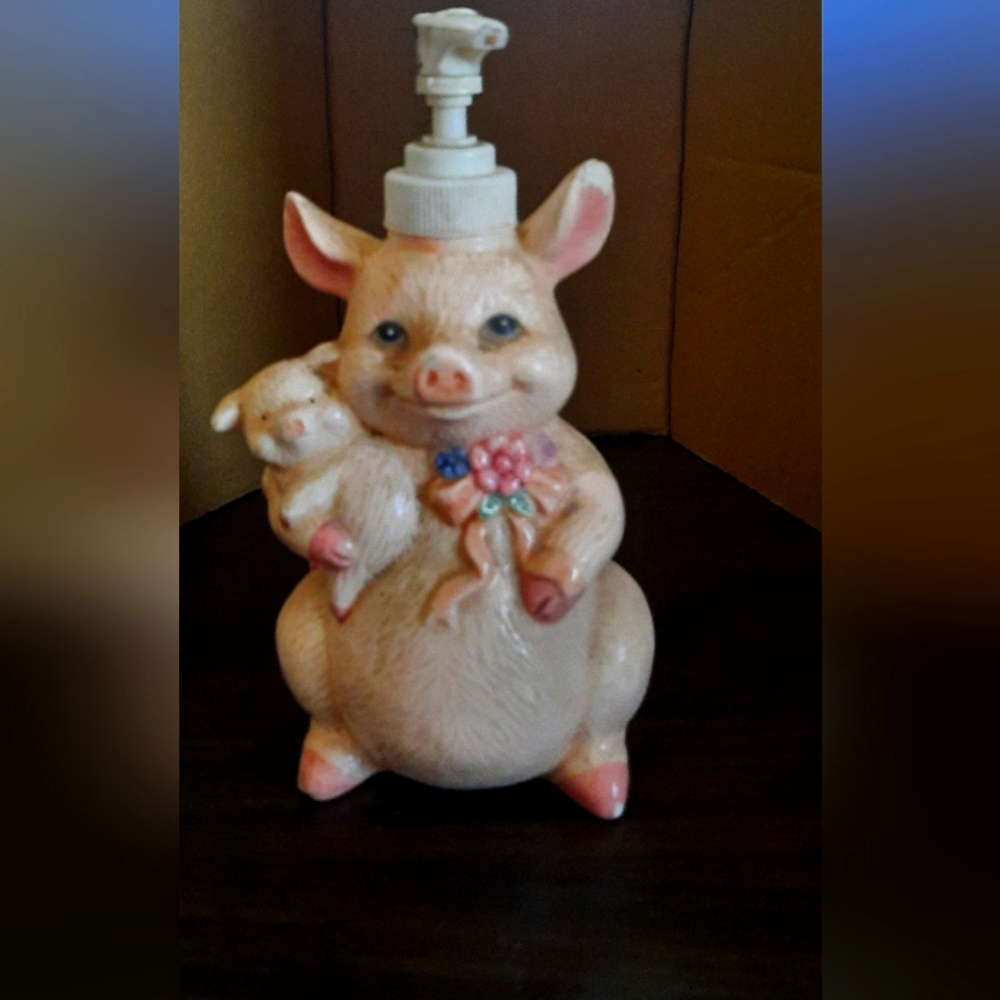 Piggy bottle